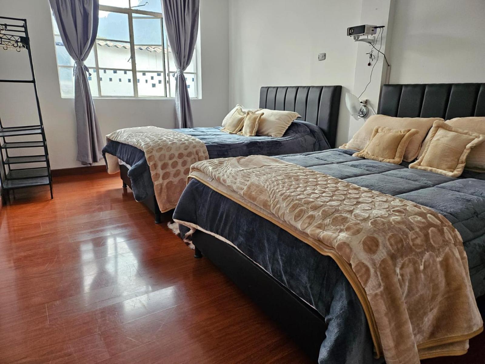 Casa Samor La Candelaria Bogota Bagian luar foto
